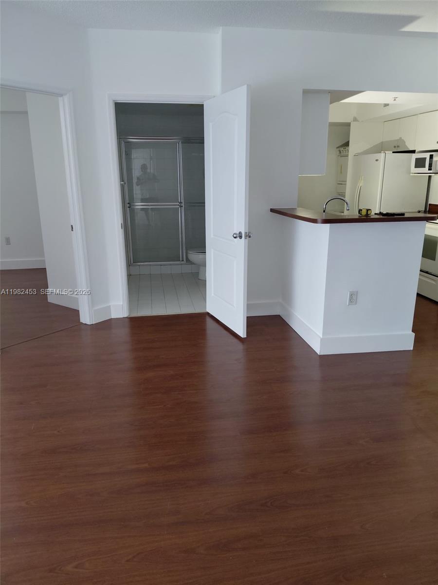 BLUE LAGOON CONDO - Residential Lease