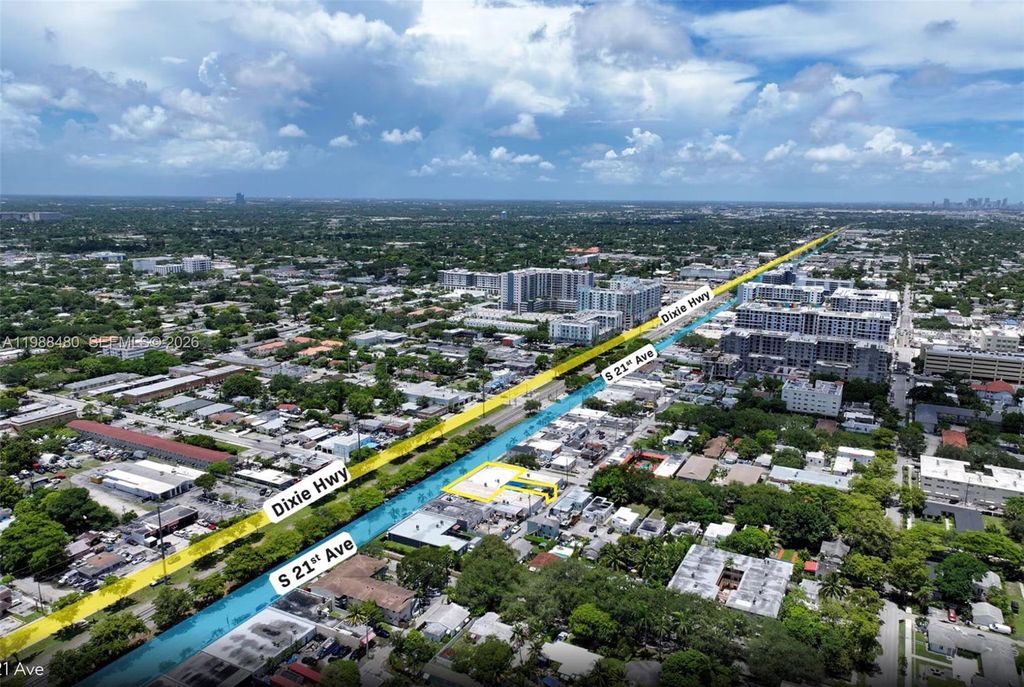 Photo of 601 S 21st Ave, Hollywood, FL 33020 (MLS # A11988480)