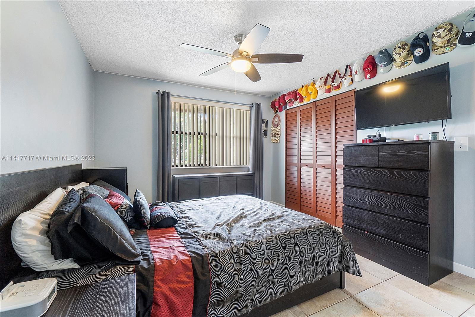 WINDING LAKE AT WELLEBY C - Residential