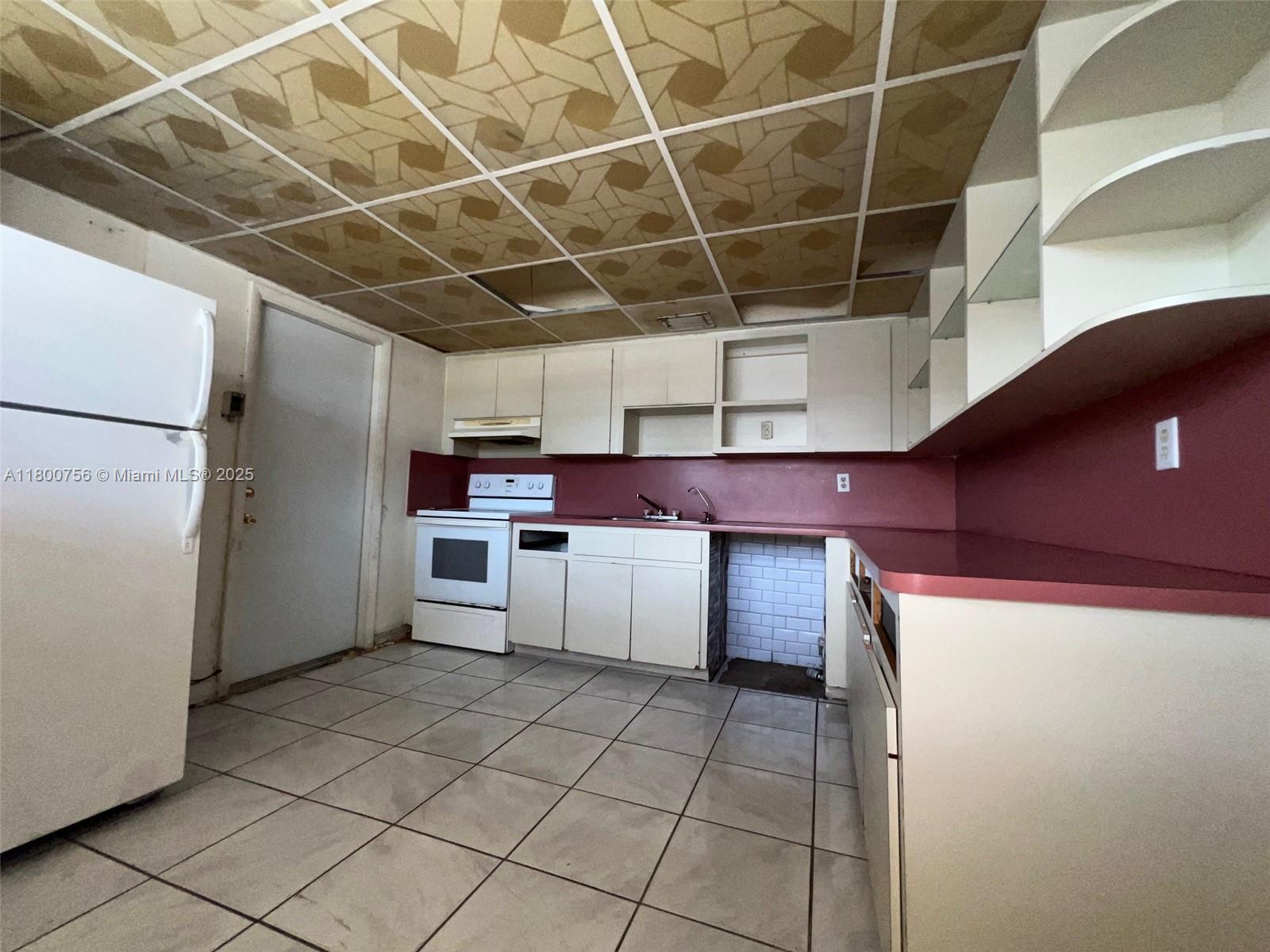 3035 NW 100th St