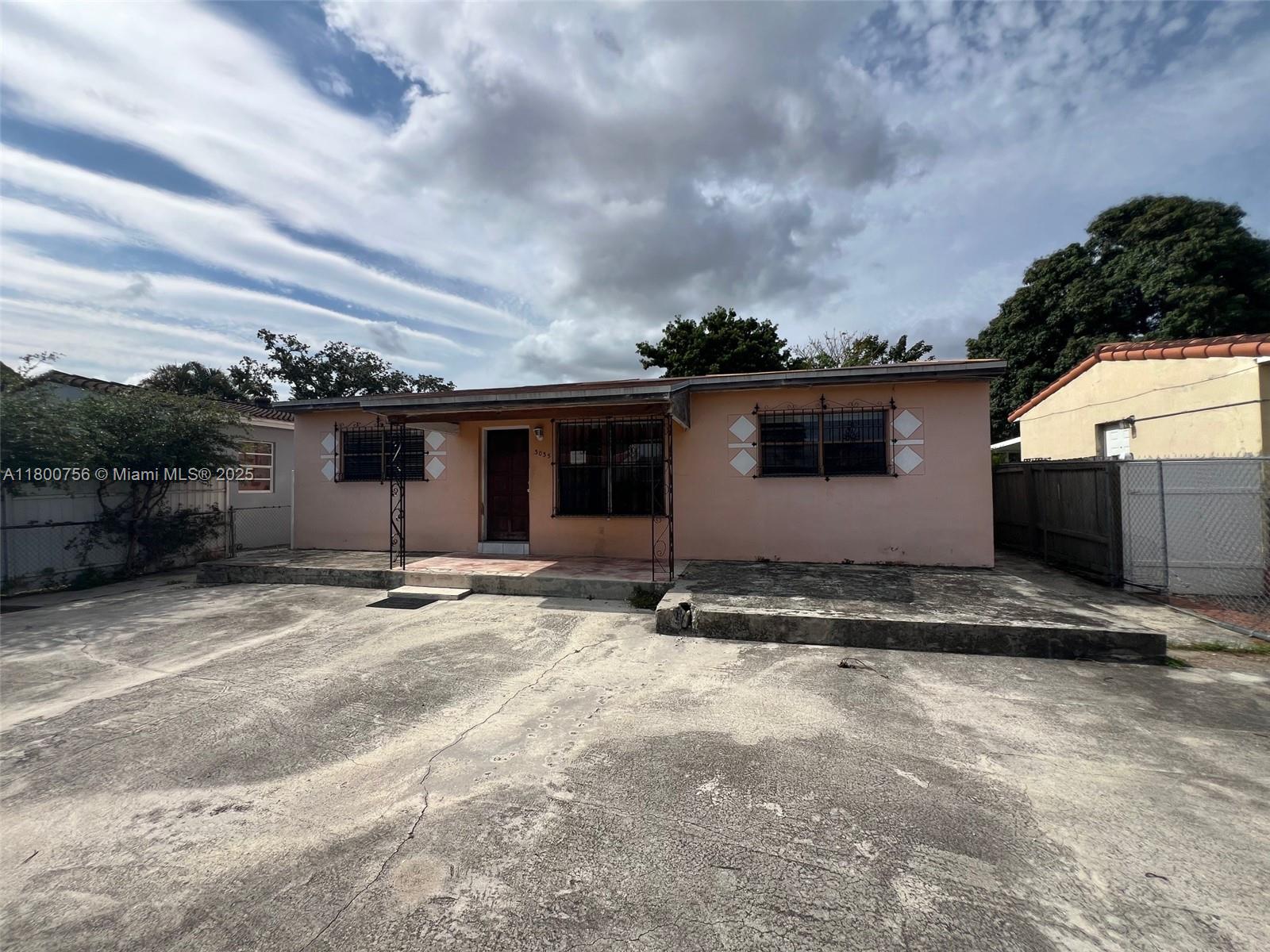3035 NW 100th St