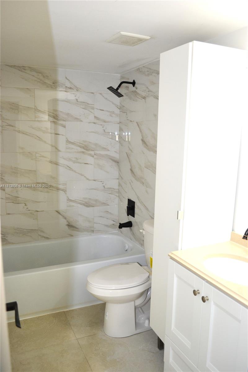INDIAN SUMMER VILG CONDO - Residential Lease