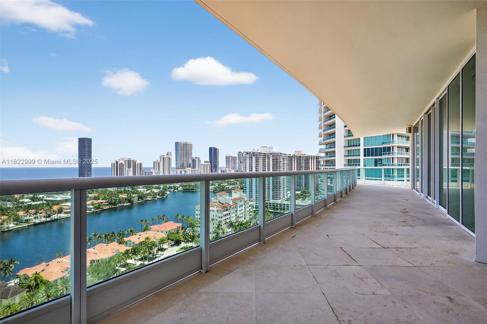 TOWERS OF PORTO VITA-NORT - Residential Lease