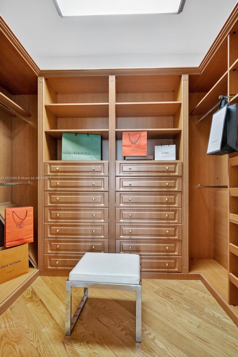 TOWERS OF PORTO VITA-NORT - Residential Lease