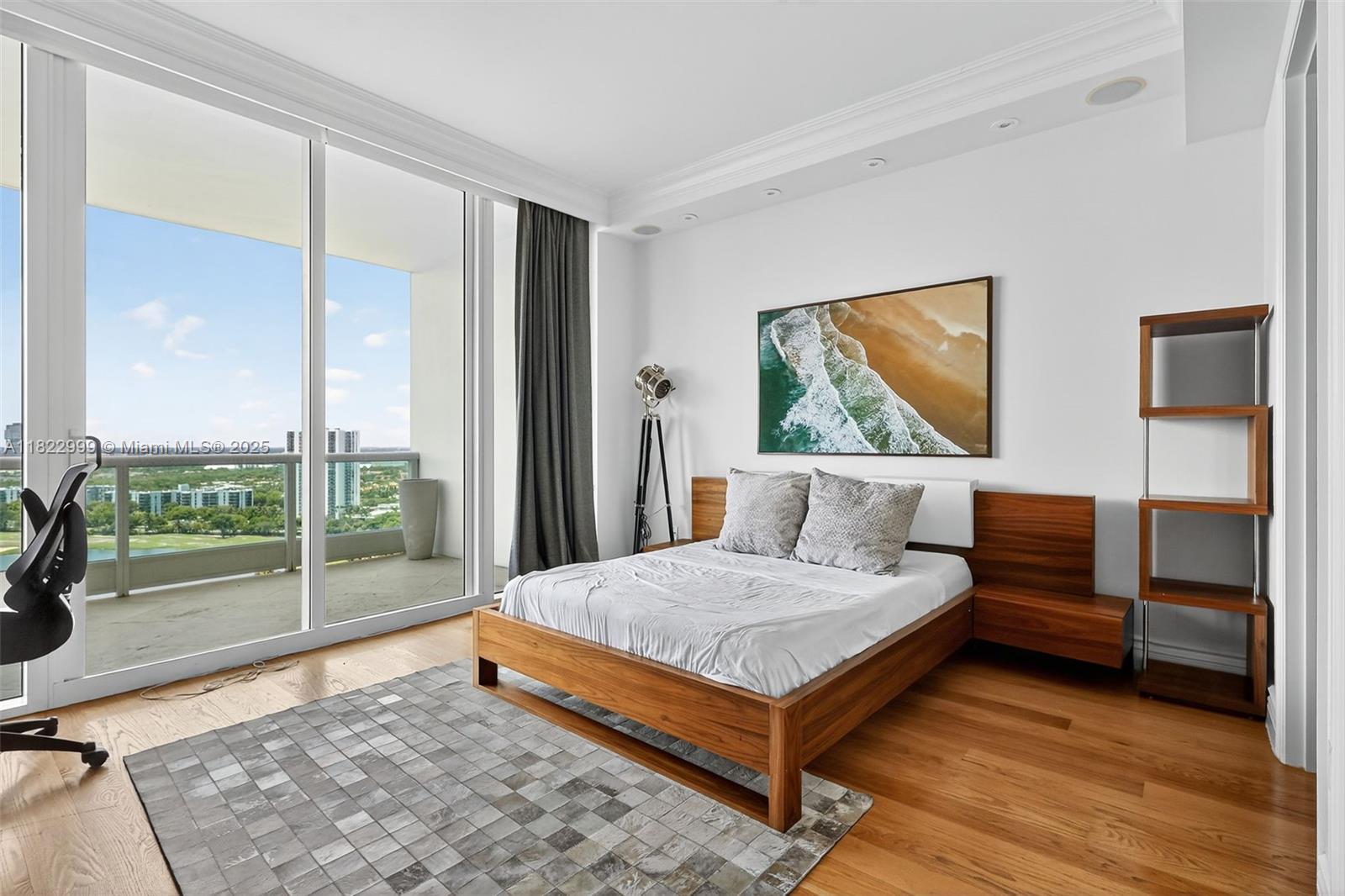 TOWERS OF PORTO VITA-NORT - Residential Lease