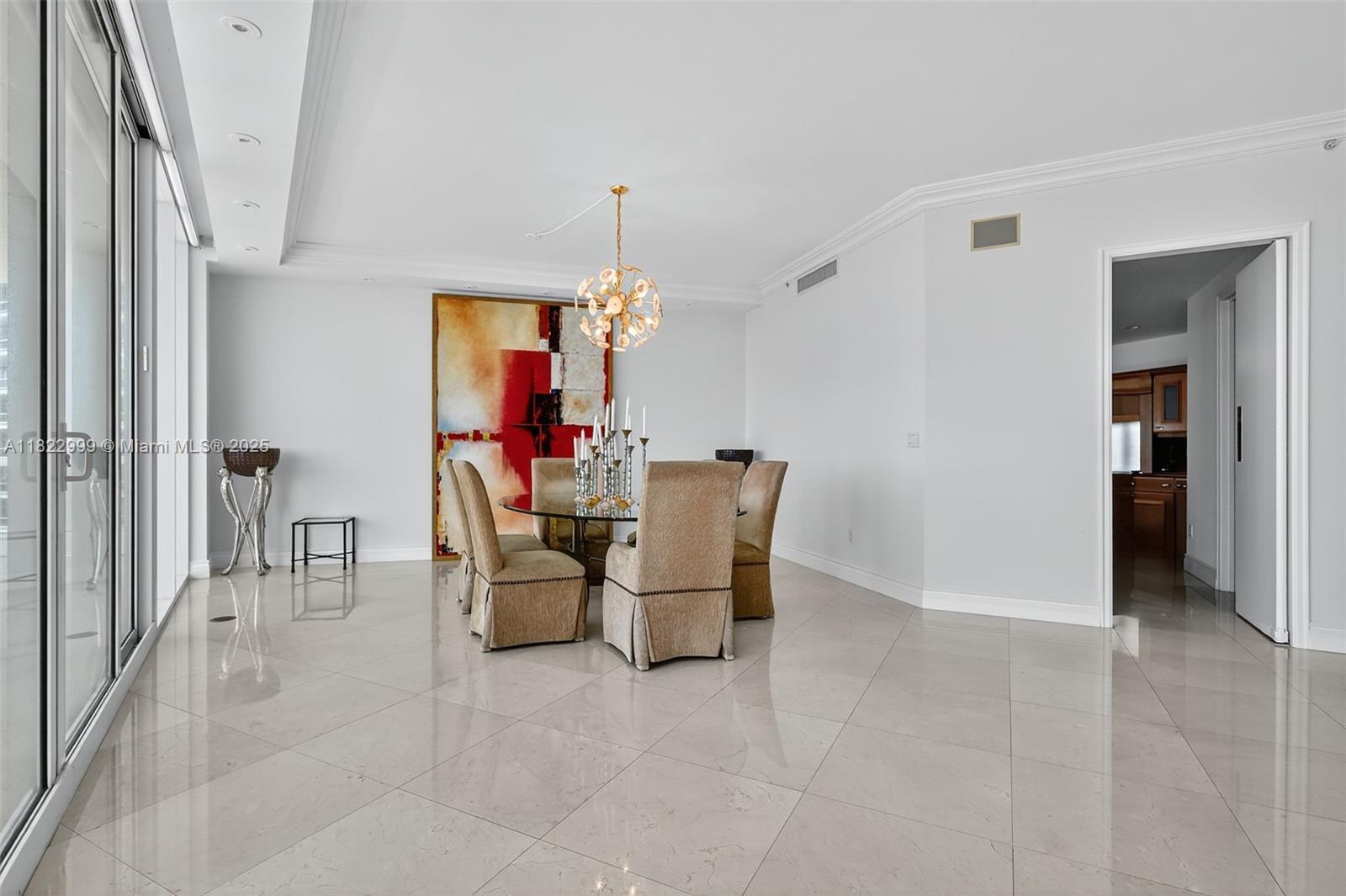 TOWERS OF PORTO VITA-NORT - Residential Lease