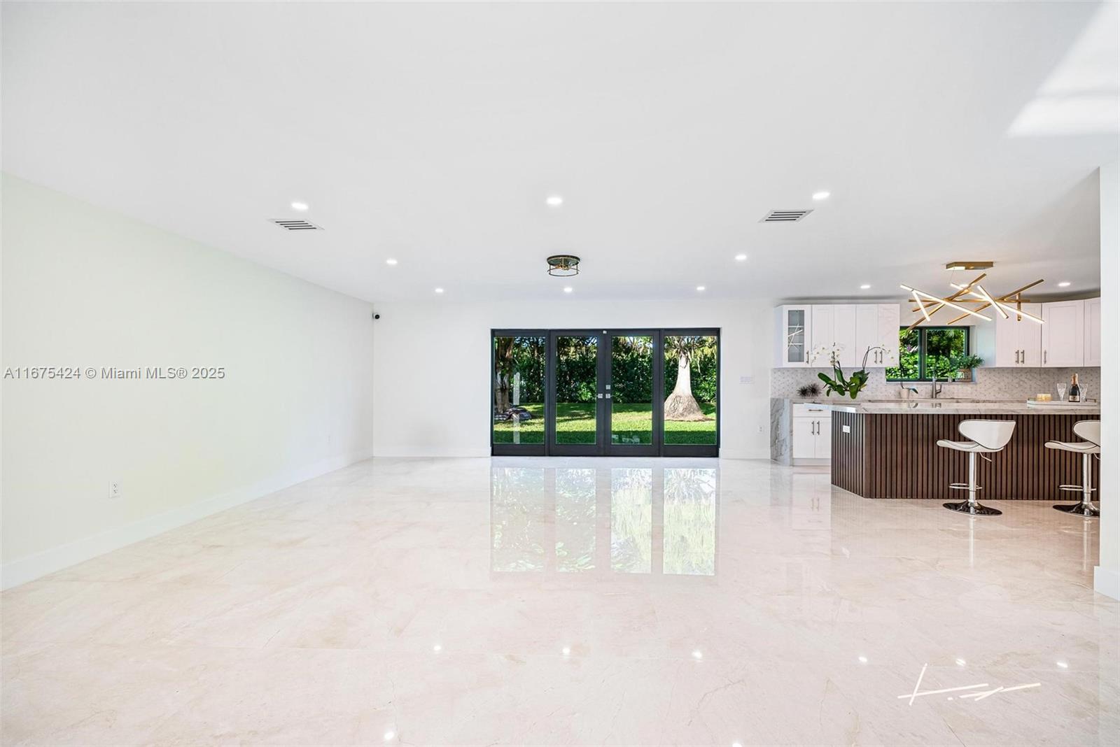 SUNILAND MANOR 1ST ADDN - Residential