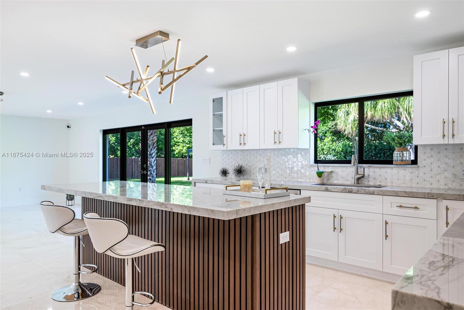 SUNILAND MANOR 1ST ADDN - Residential