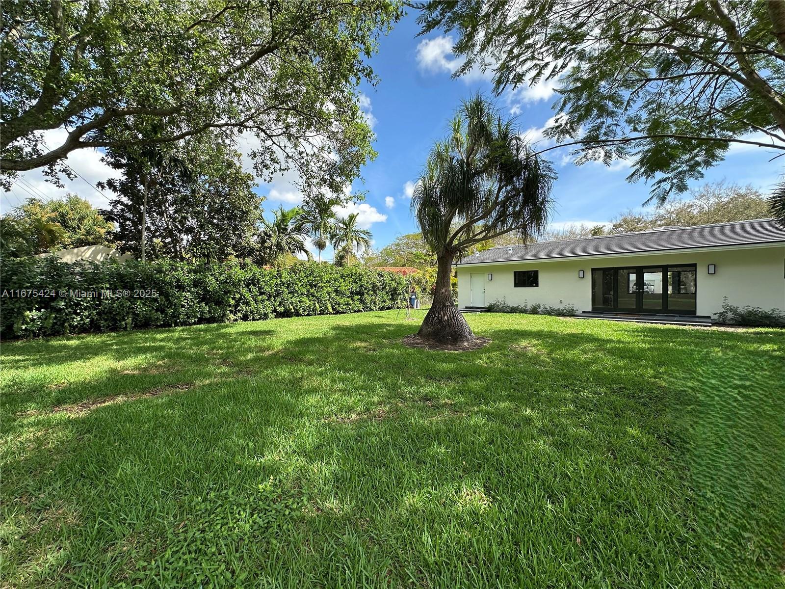 SUNILAND MANOR 1ST ADDN - Residential