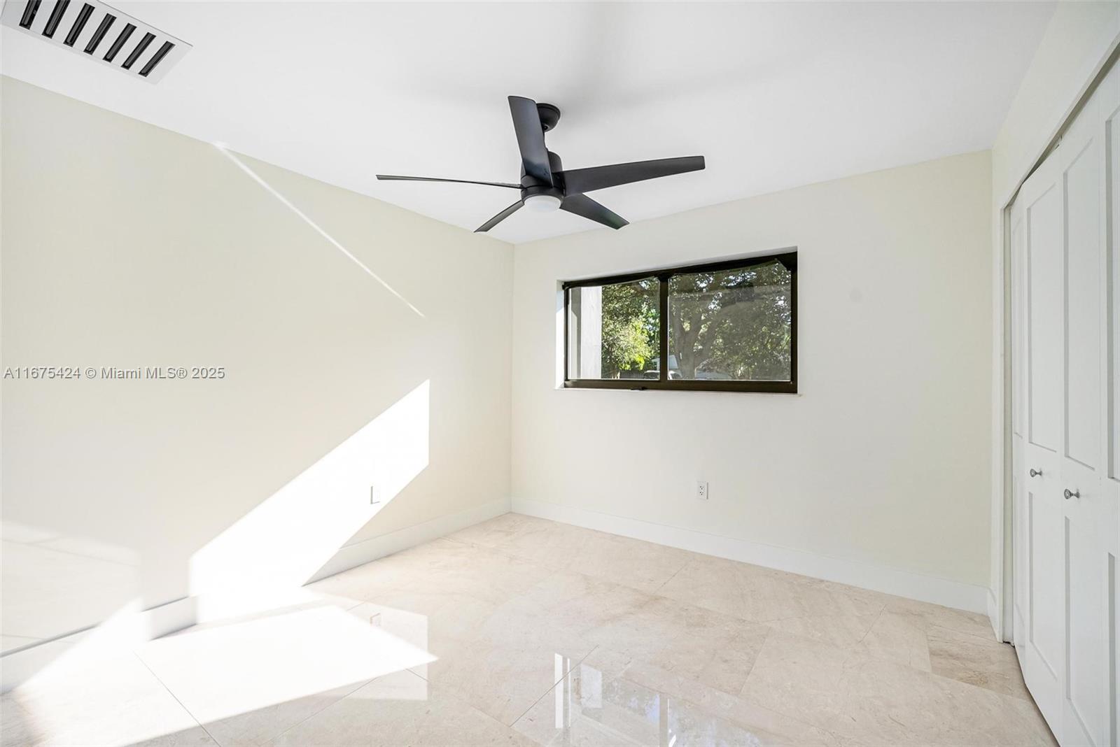 SUNILAND MANOR 1ST ADDN - Residential