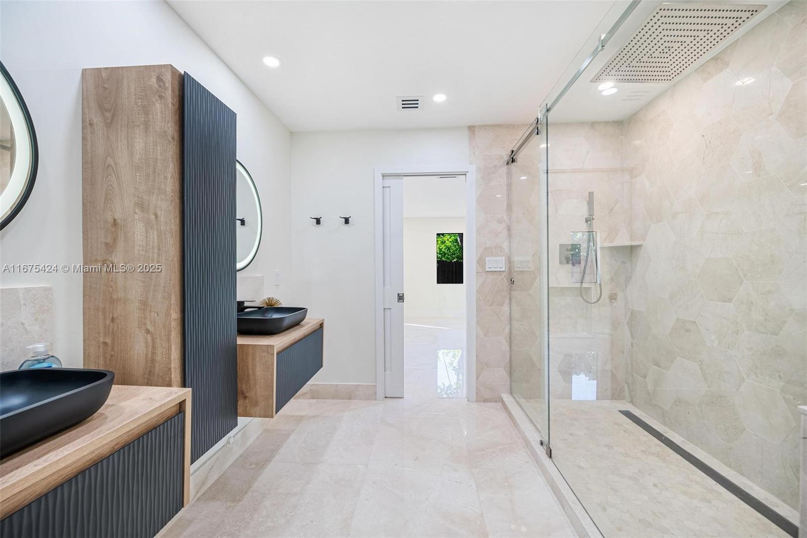 SUNILAND MANOR 1ST ADDN - Residential