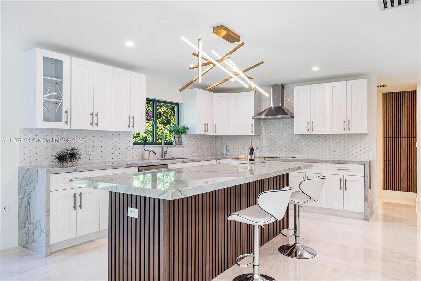 SUNILAND MANOR 1ST ADDN - Residential