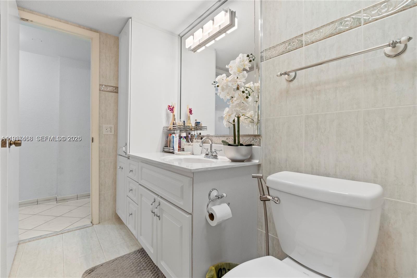 PALM-EAST GARDENS CONDO - Residential