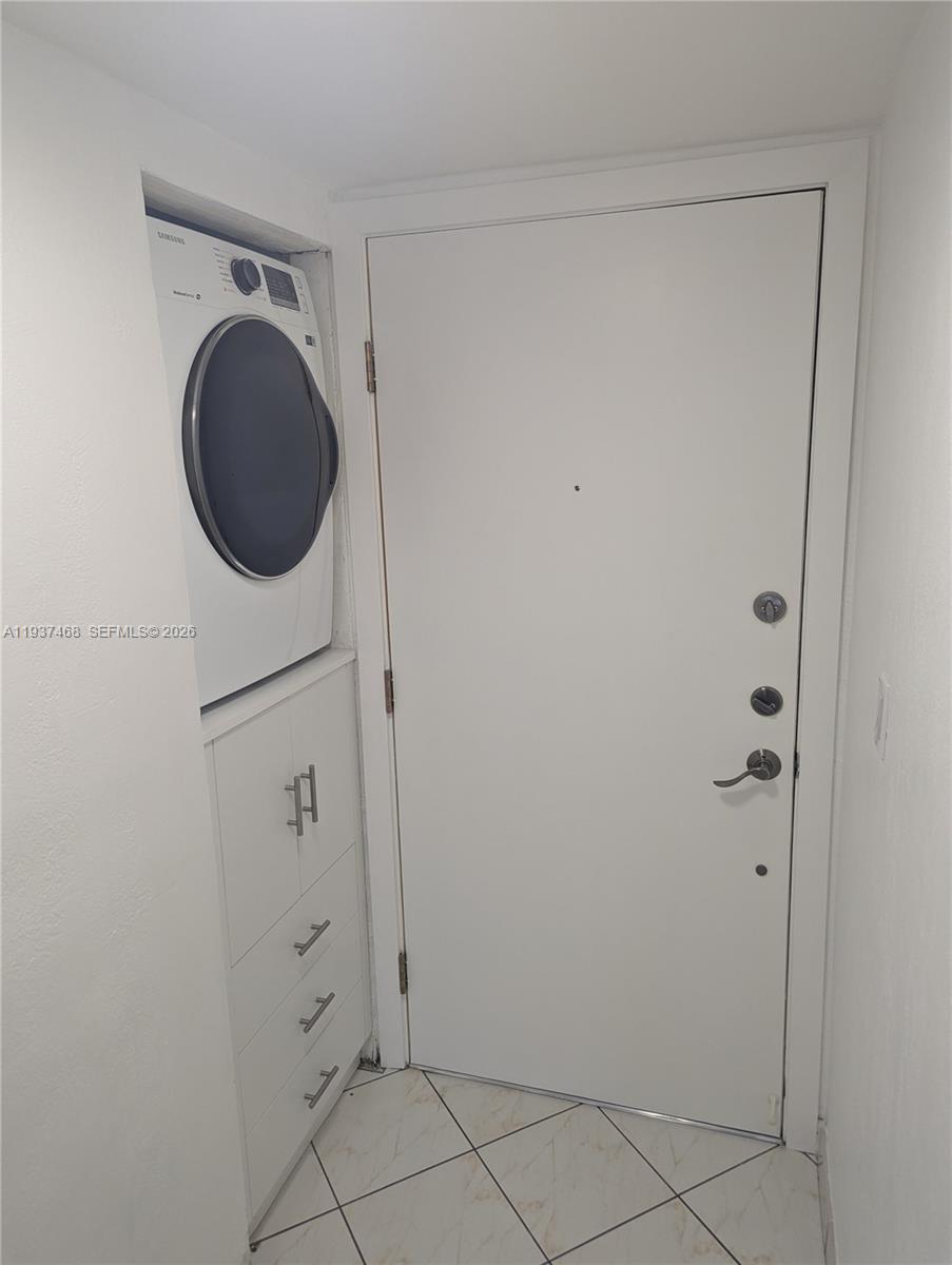 PALM-EAST GARDENS CONDO - Residential