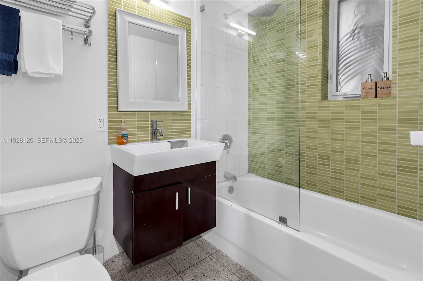 LENOX CONDO - Residential Income