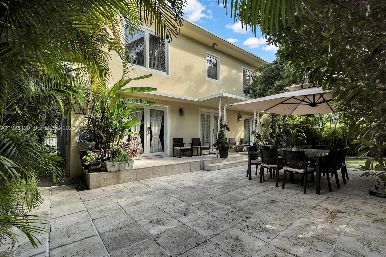 LENOX CONDO - Residential Income