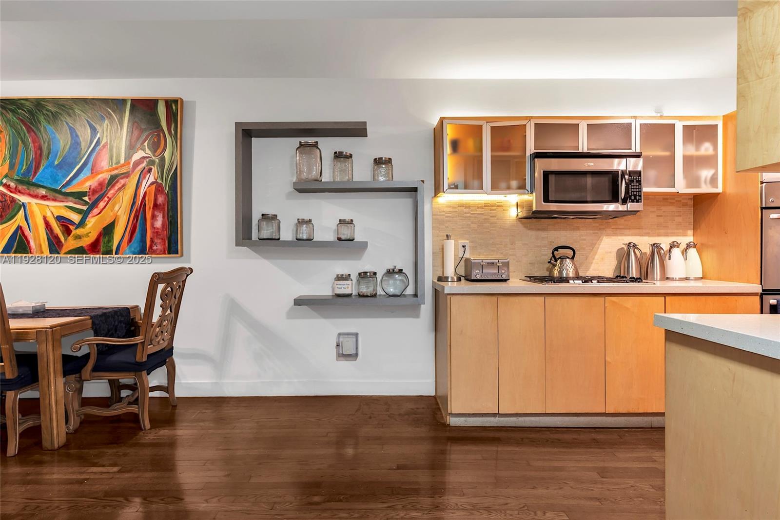 LENOX CONDO - Residential Income