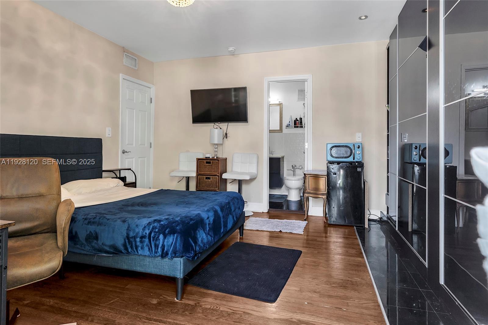 LENOX CONDO - Residential Income