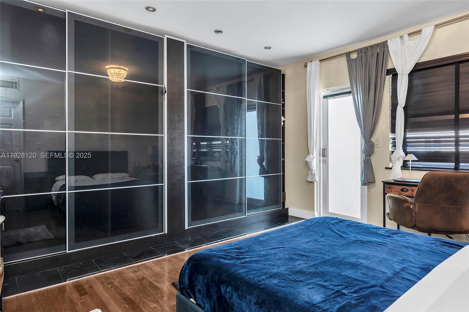 LENOX CONDO - Residential Income