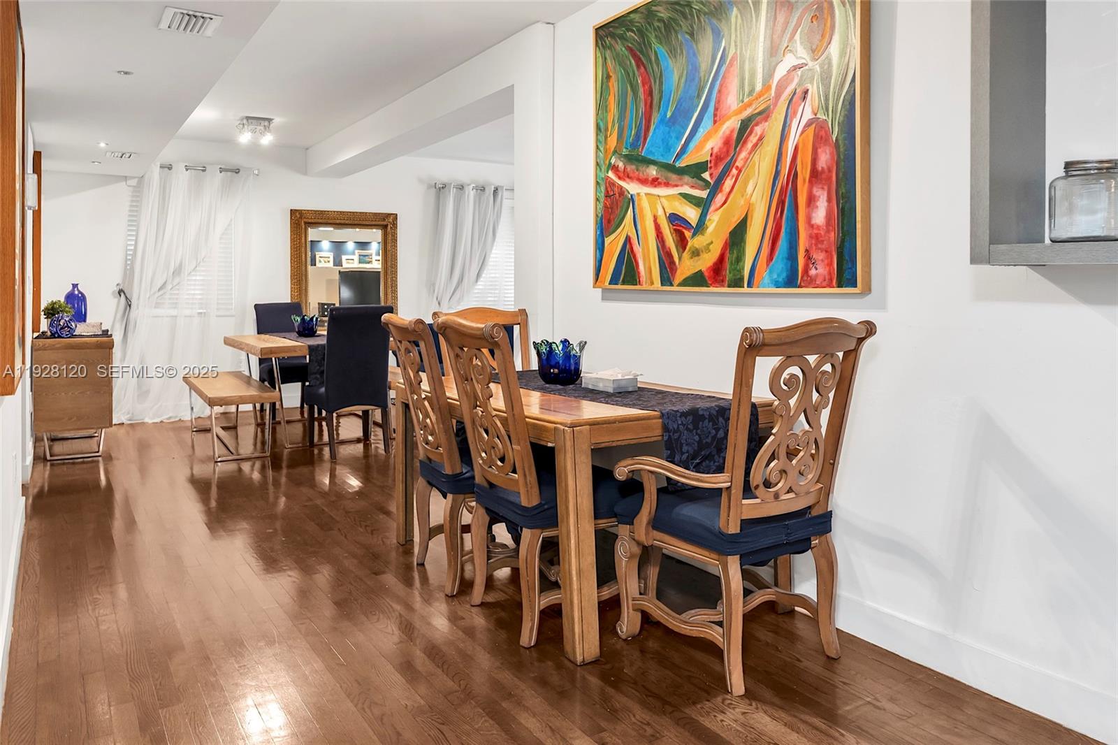 LENOX CONDO - Residential Income