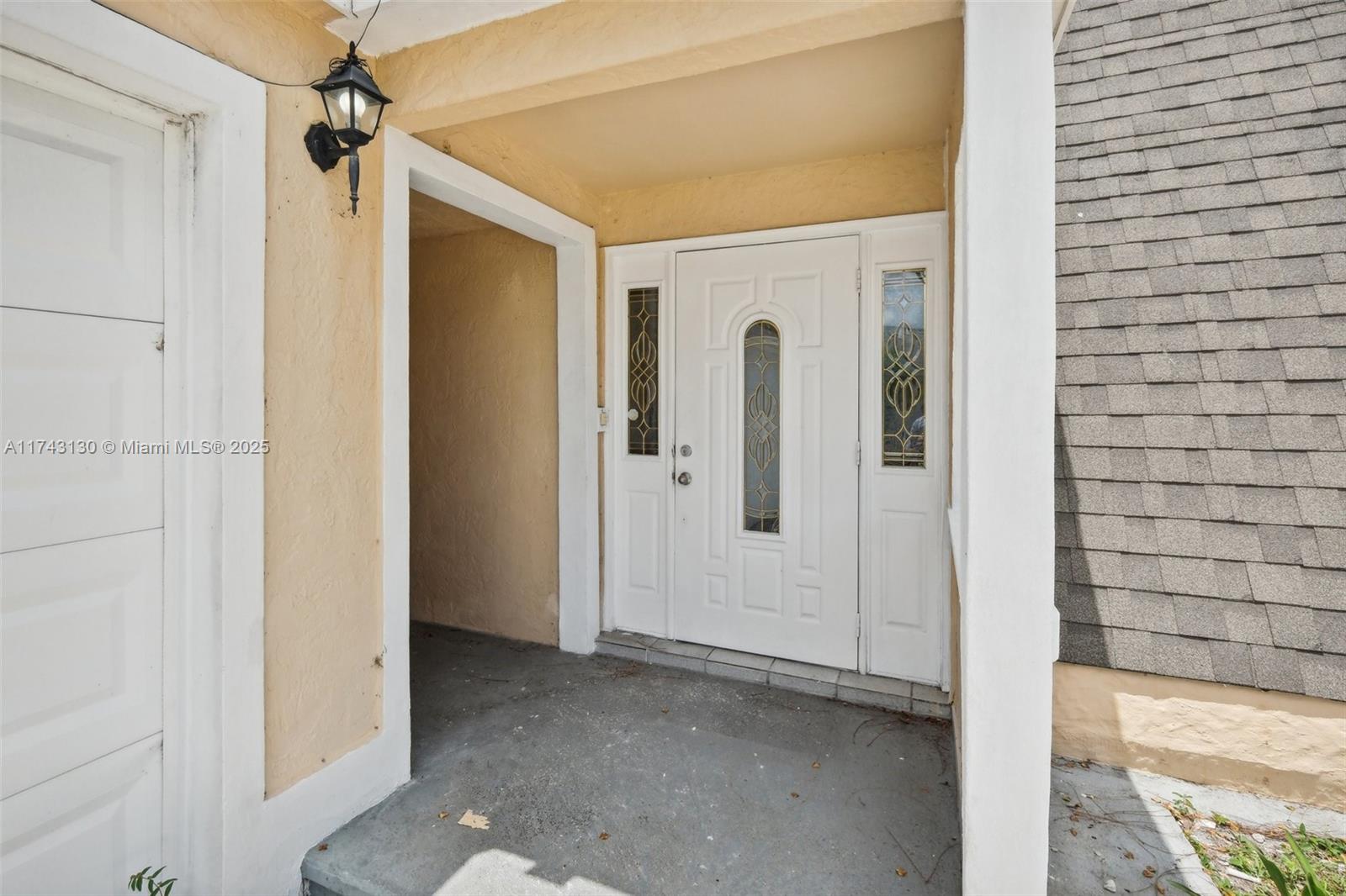 126 Barcelona Dr