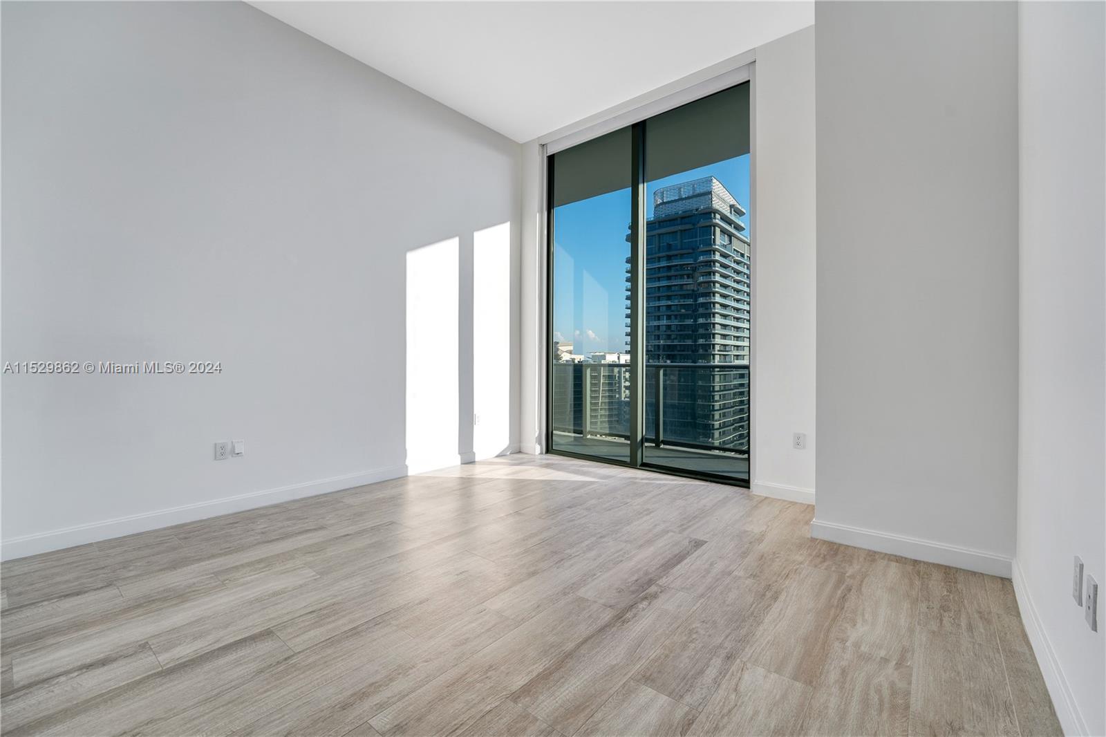 BRICKELL HEIGHTS EAST - Residential