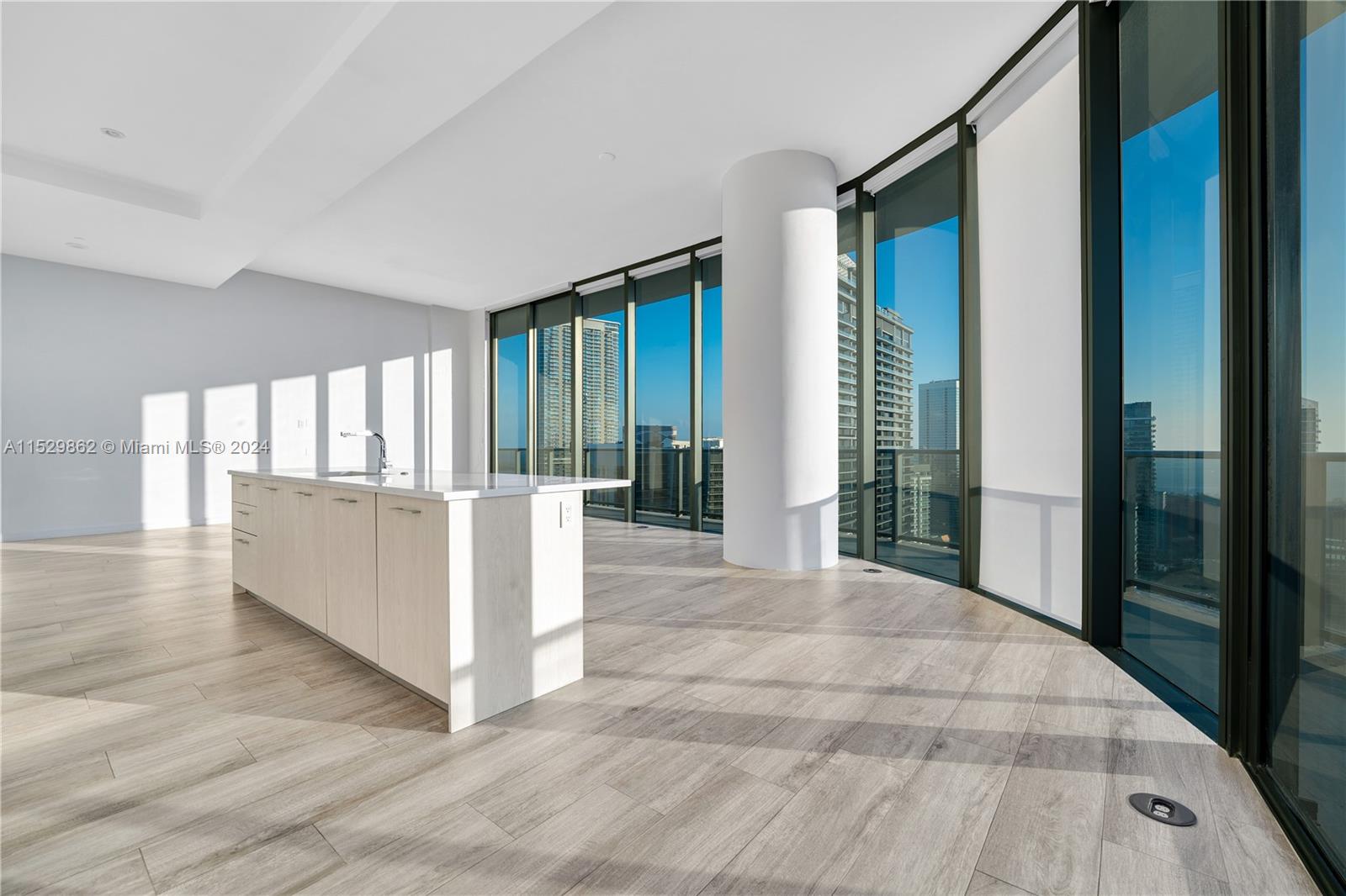 BRICKELL HEIGHTS EAST - Residential