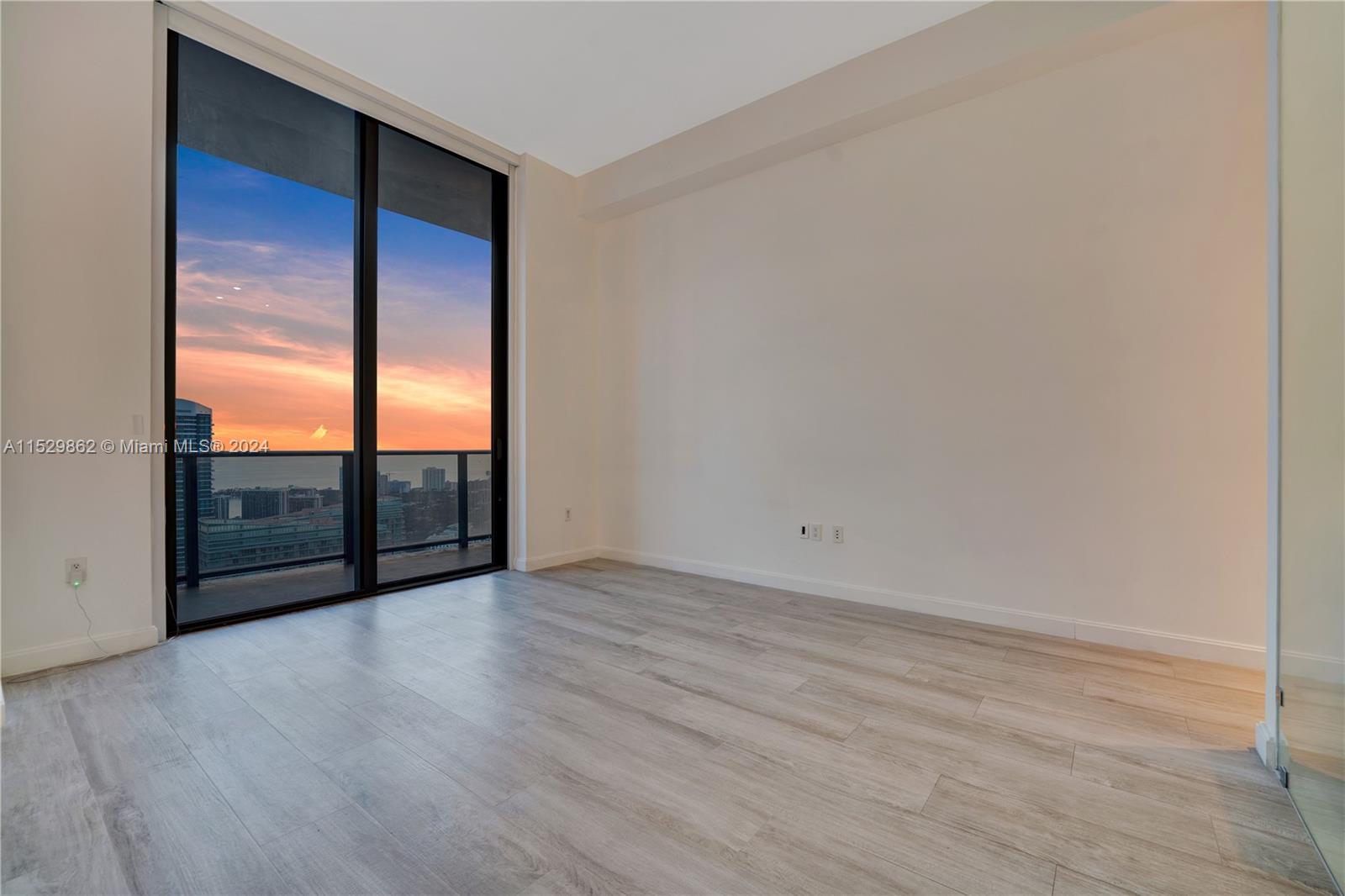 BRICKELL HEIGHTS EAST - Residential