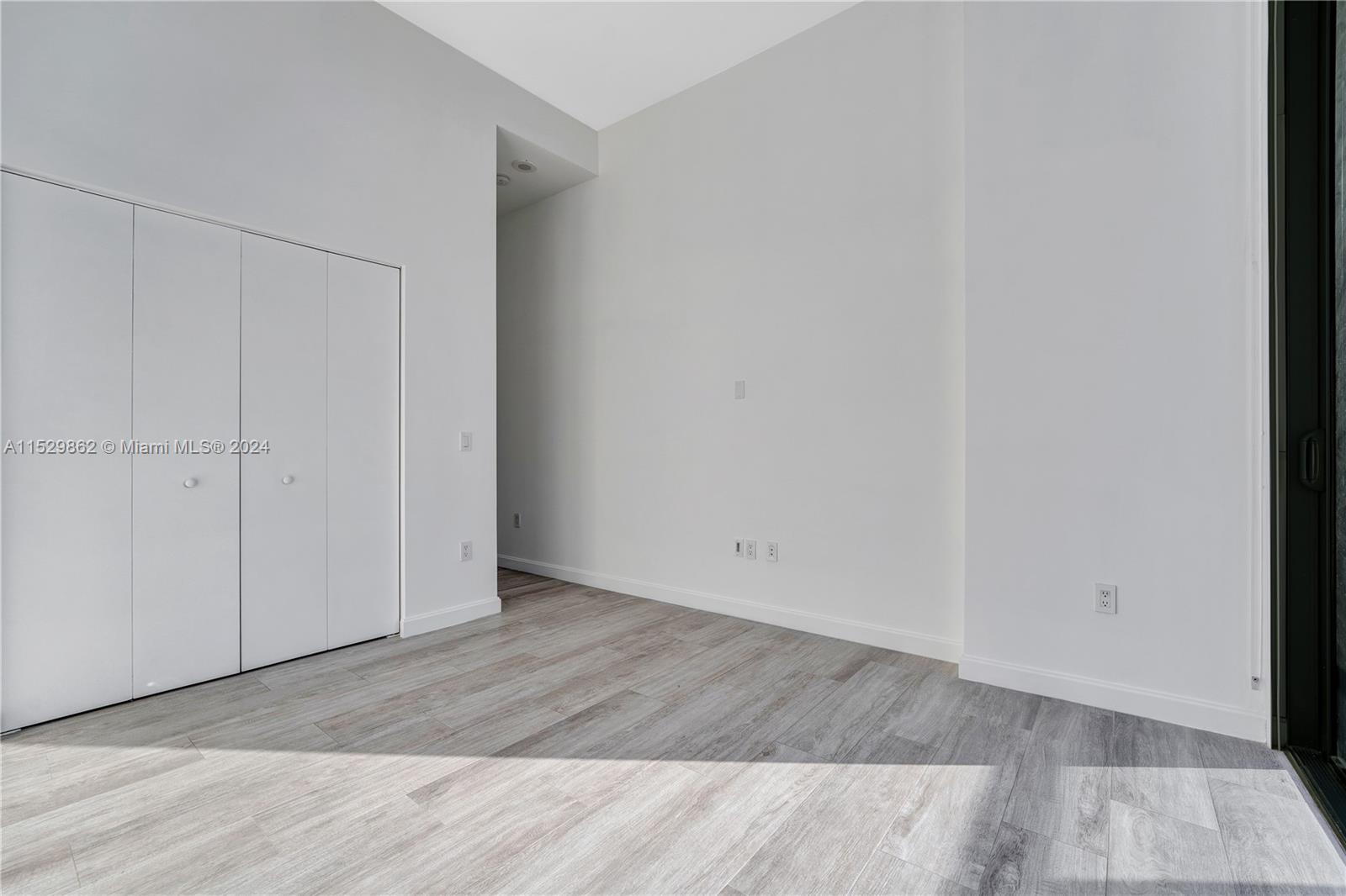 BRICKELL HEIGHTS EAST - Residential