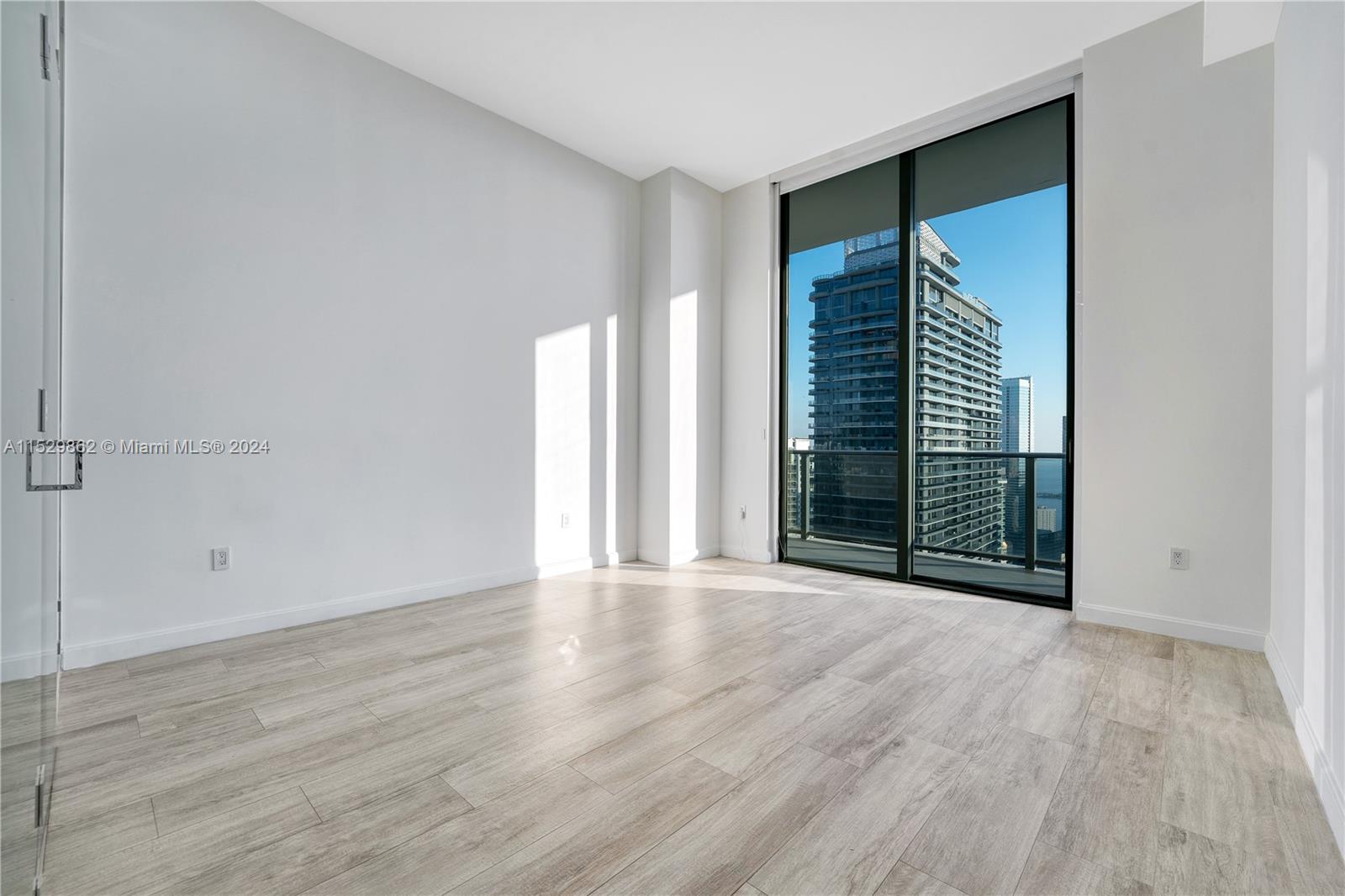 BRICKELL HEIGHTS EAST - Residential