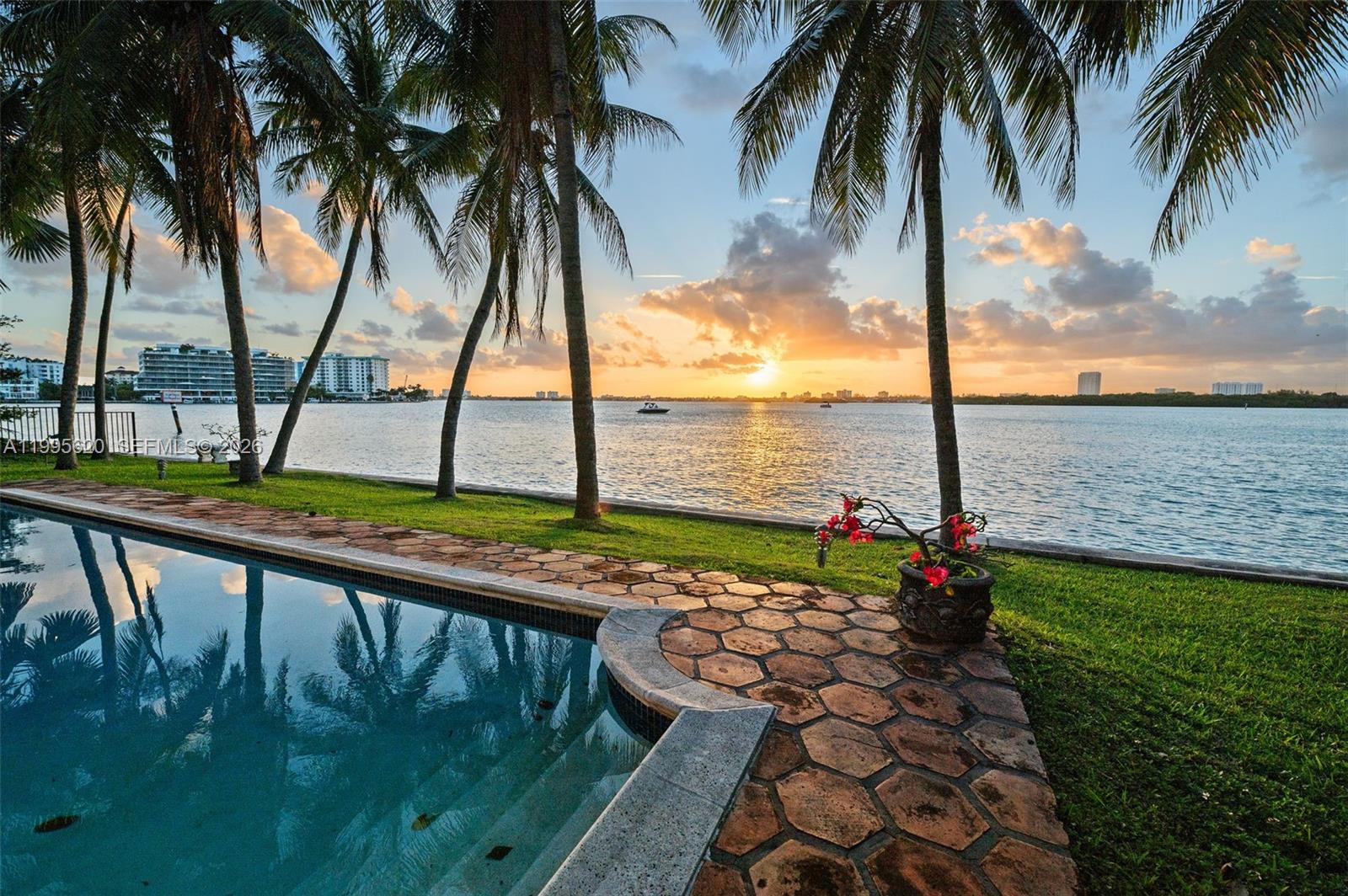 BAL HARBOUR RESIDENTIAL S - Land