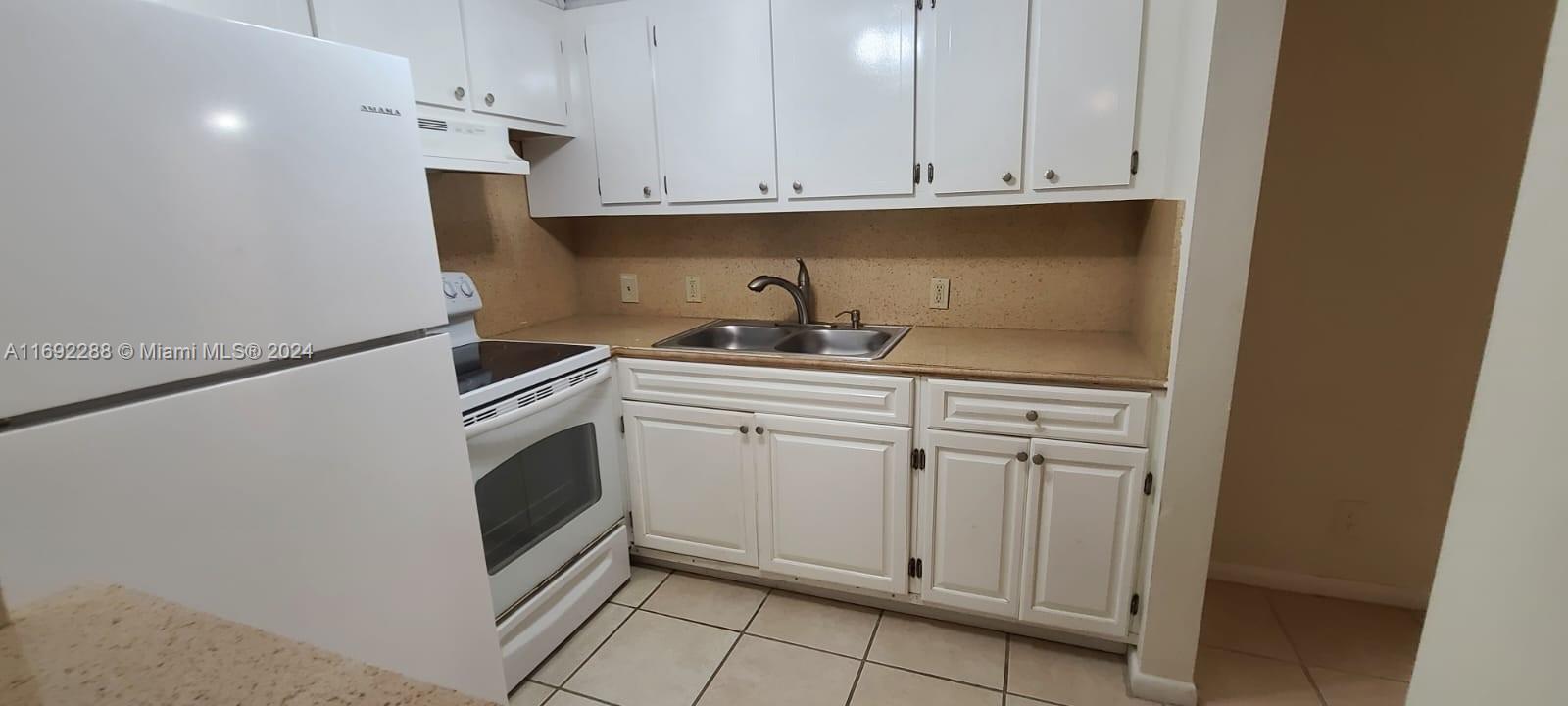 MANSFIELD AT CENTURY VILL - Residential Lease