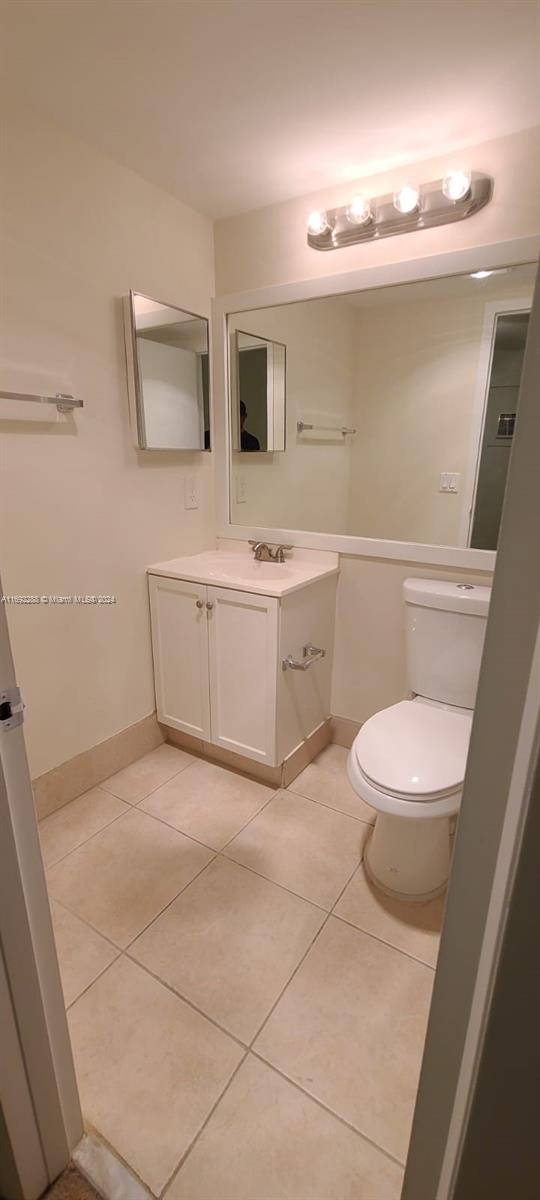 MANSFIELD AT CENTURY VILL - Residential Lease
