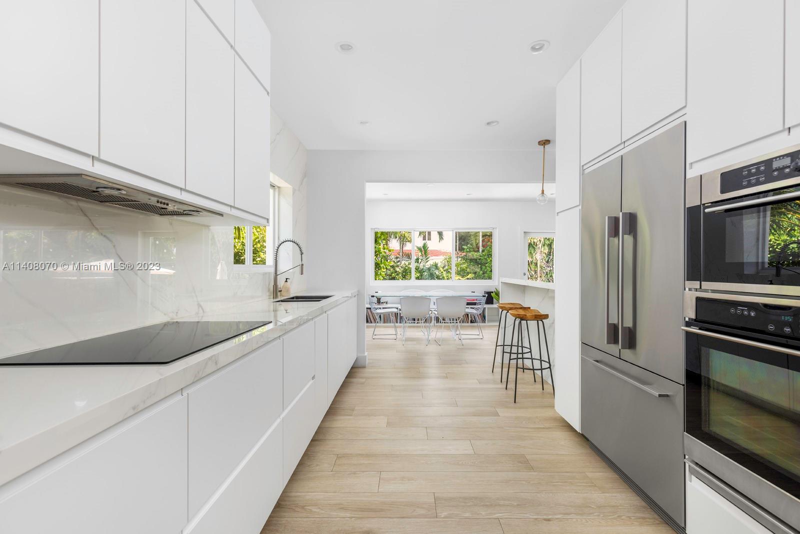 CORAL GABLES RIVIERA SEC - Residential