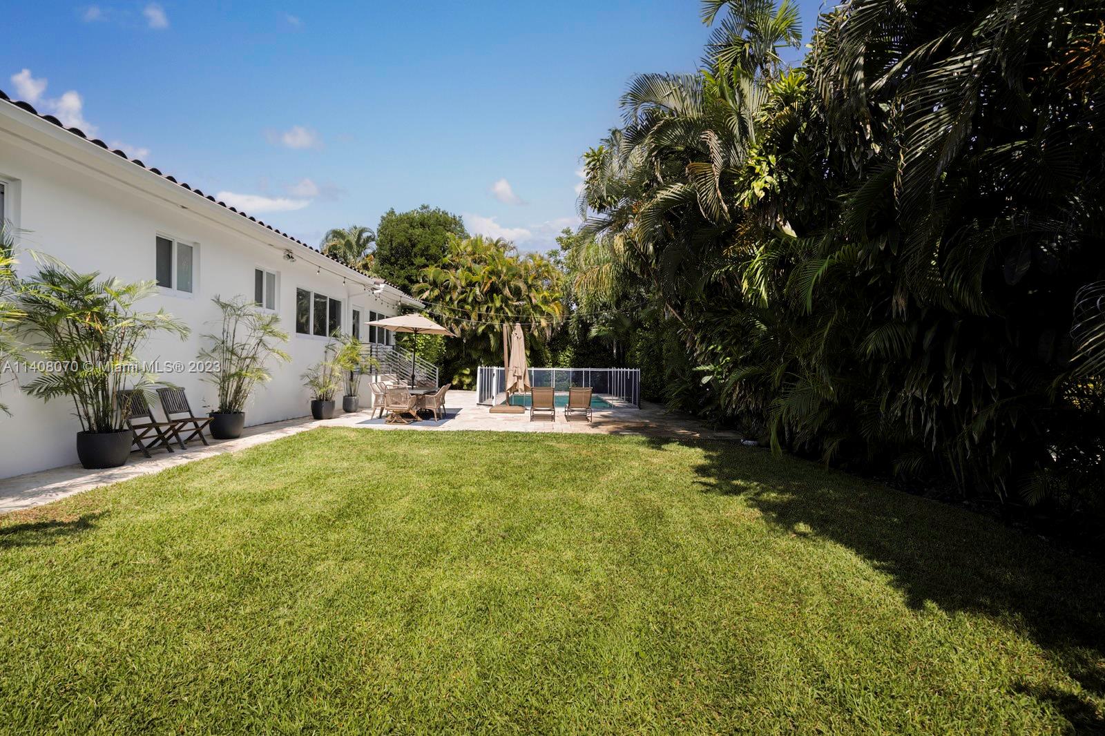 CORAL GABLES RIVIERA SEC - Residential