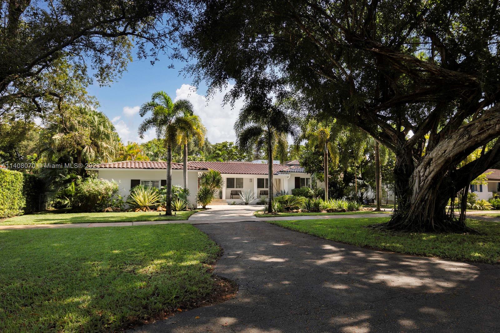 CORAL GABLES RIVIERA SEC - Residential