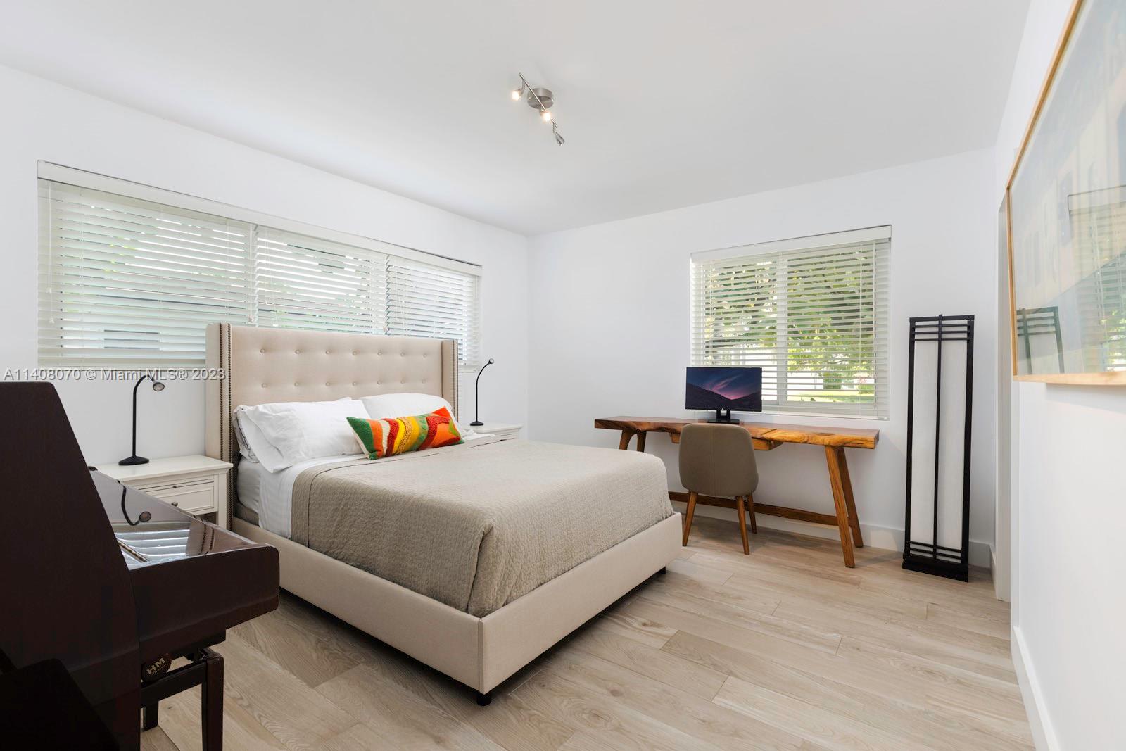 CORAL GABLES RIVIERA SEC - Residential