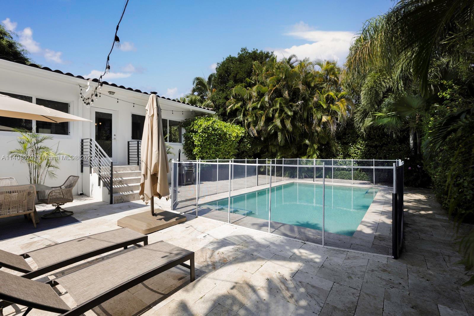 CORAL GABLES RIVIERA SEC - Residential