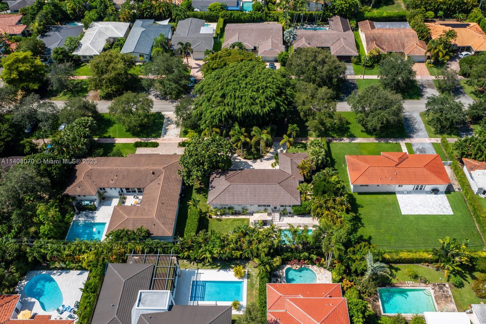 CORAL GABLES RIVIERA SEC - Residential