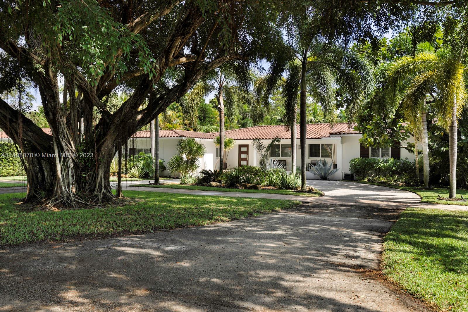 CORAL GABLES RIVIERA SEC - Residential