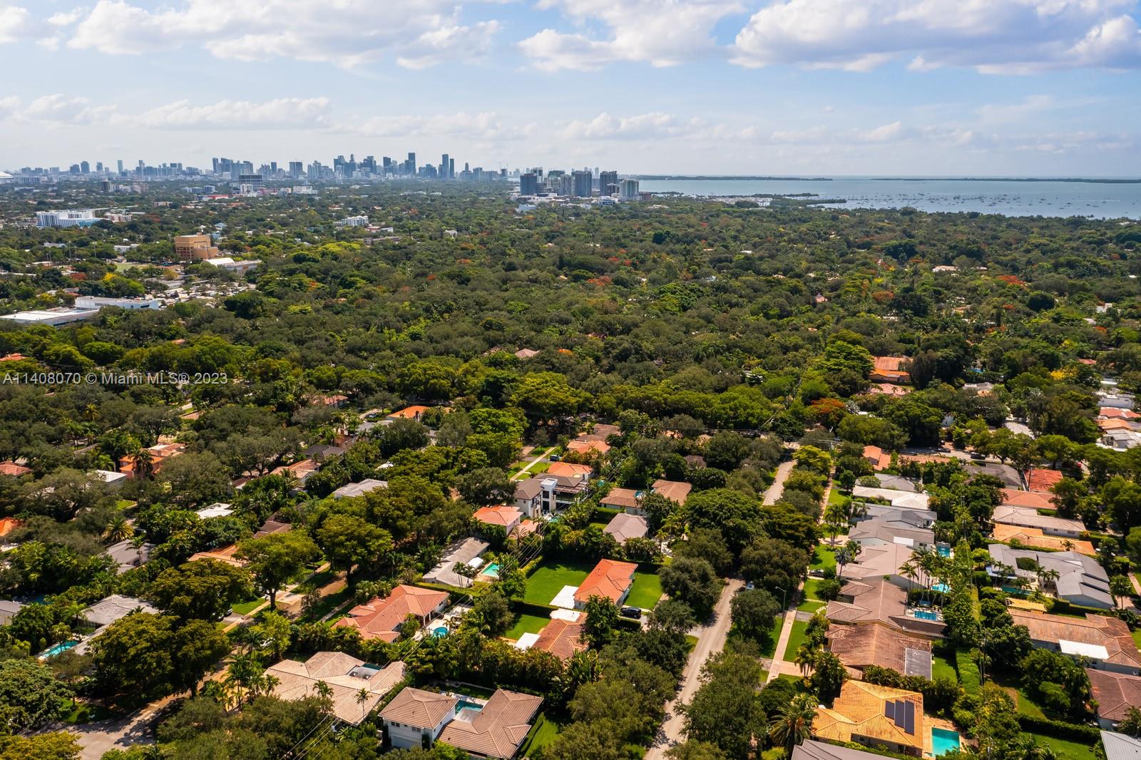 CORAL GABLES RIVIERA SEC - Residential