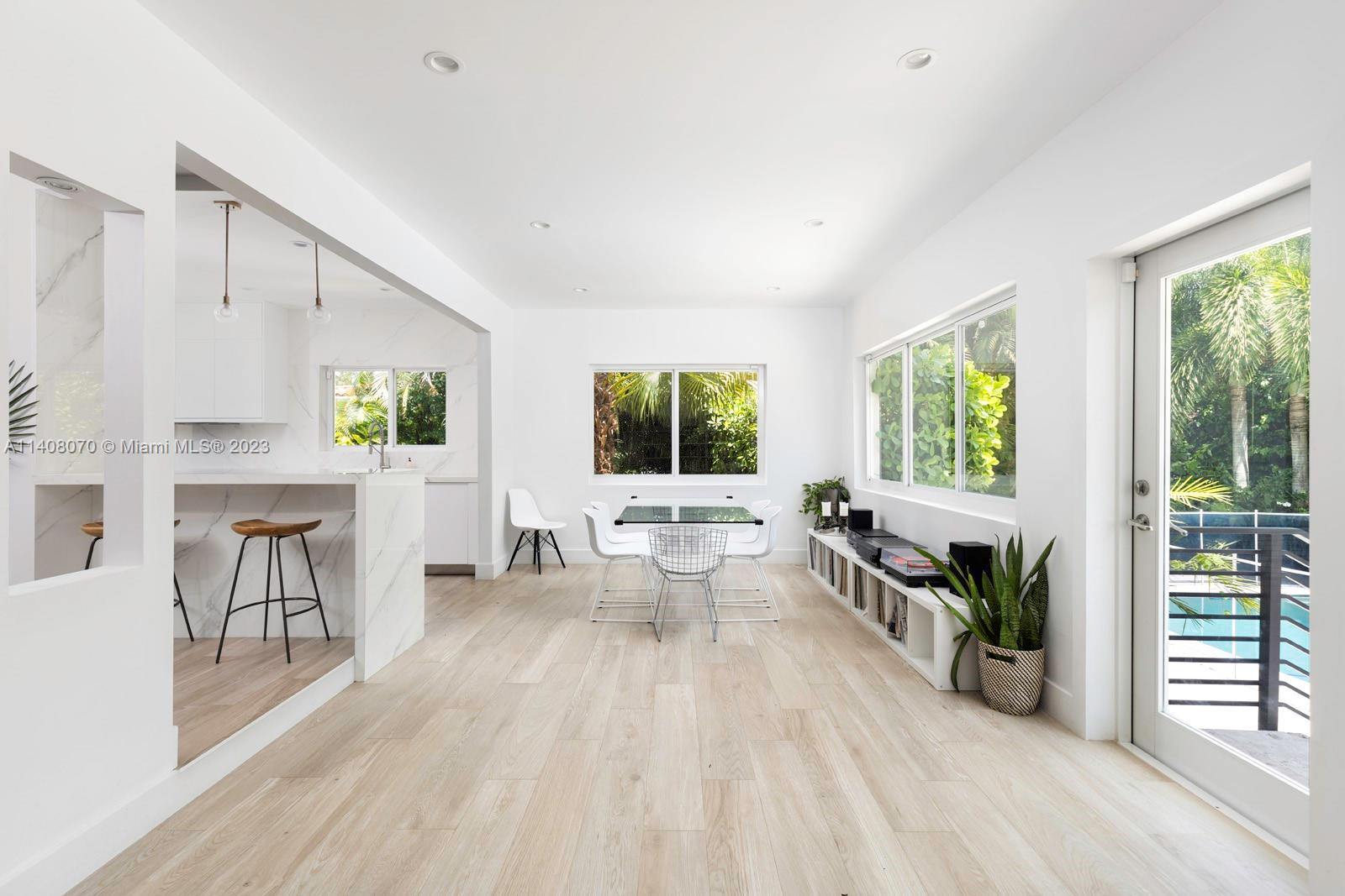 CORAL GABLES RIVIERA SEC - Residential