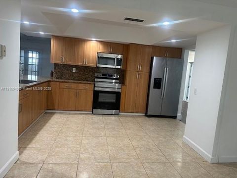 6861 SW 28th St Miramar FL 33023