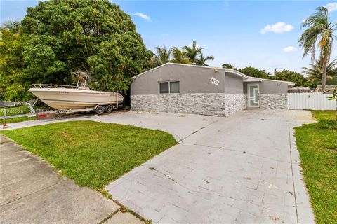 Tiny photo for 2729 Harding St, Hollywood, FL 33020 (MLS # A12012291)