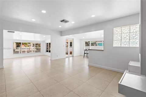 Tiny photo for 2729 Harding St, Hollywood, FL 33020 (MLS # A12012291)