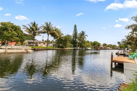 Photo of 2729 Harding St, Hollywood, FL 33020 (MLS # A12012291)