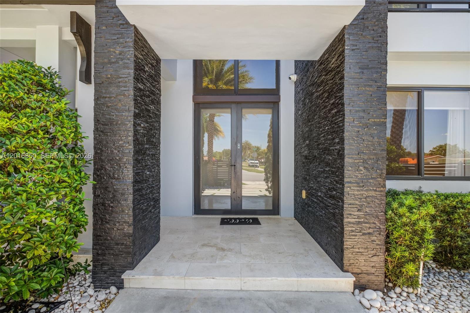 PALM SPRINGS NORTH SEC R - Residential