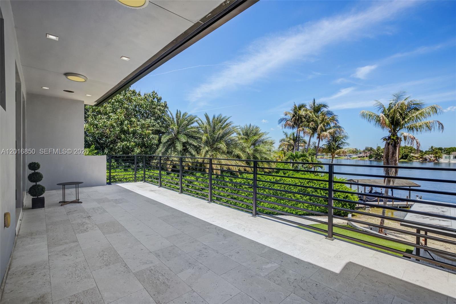 PALM SPRINGS NORTH SEC R - Residential