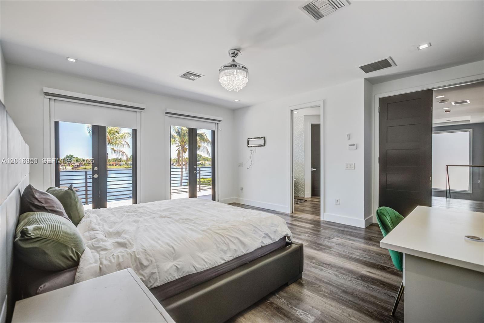 PALM SPRINGS NORTH SEC R - Residential