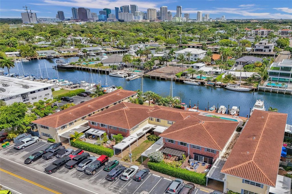 Photo of 1501 SE 15th St #3-5, Fort Lauderdale, FL 33316 (MLS # A11852960)